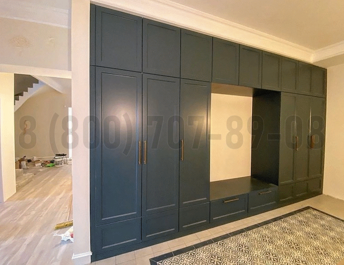Шкаф серого цвета в Голицыно